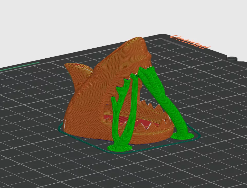 Kontrola 3D modelu z Meshy v náhledu vrstev ve sliceru